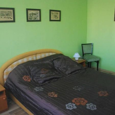 Bartakovics Apartman Егер Екстериор снимка